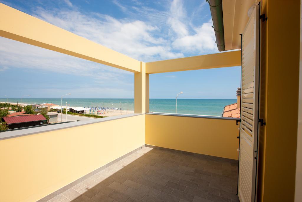 Camping Blu Fantasy Senigallia Exterior photo
